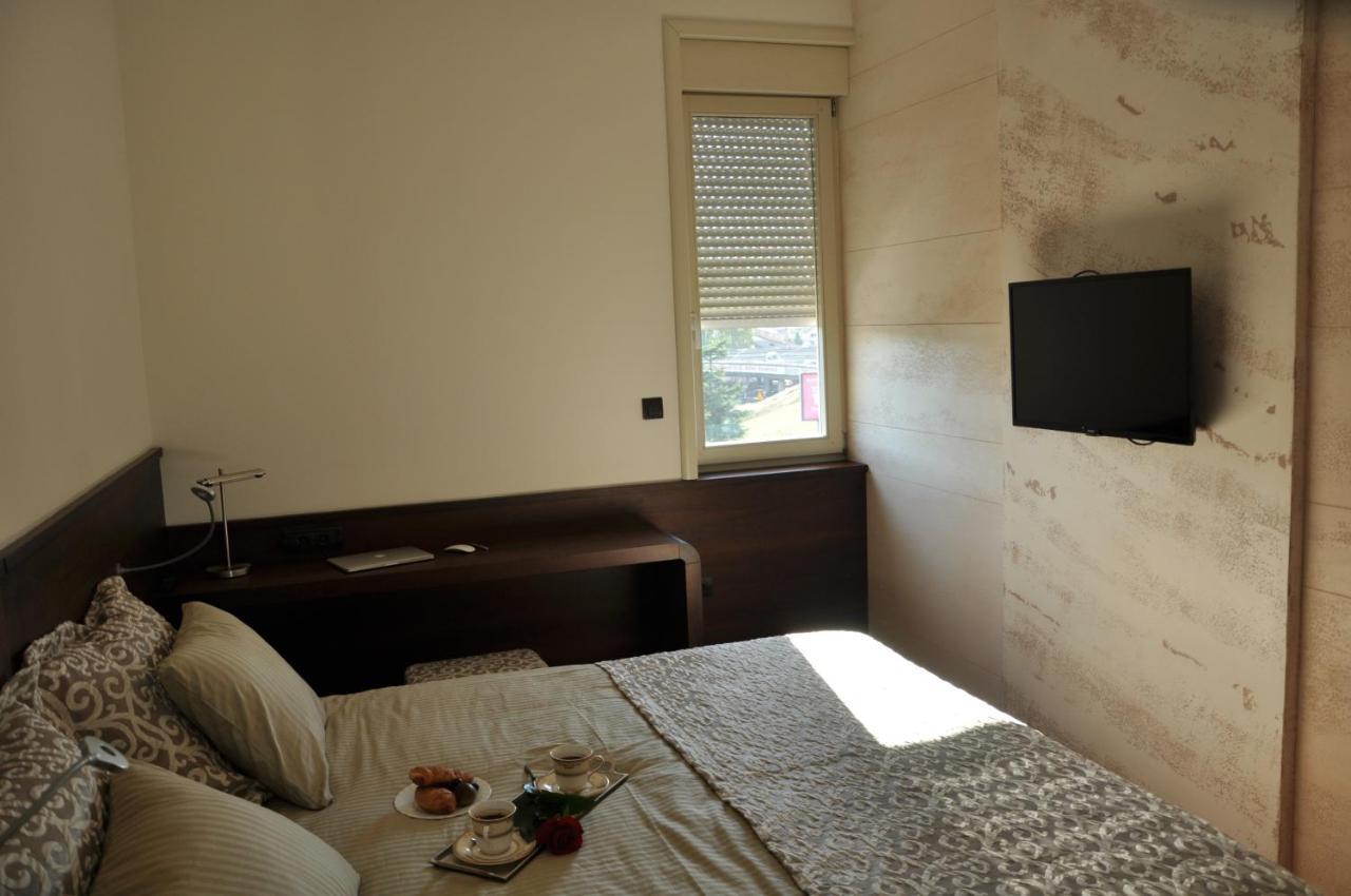 Apartman Lola Daire Belgrad Dış mekan fotoğraf